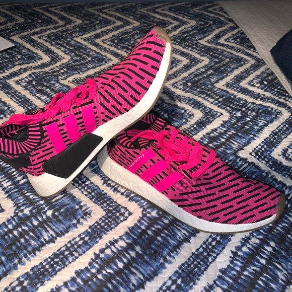 nmd r2 japan shock pink